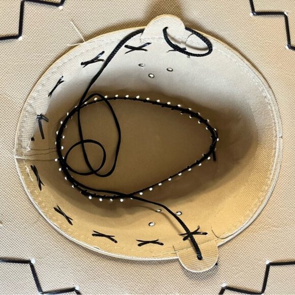 Vintage Straw Cowboy Hat with Wide Brim – Rustic Western Style - Picture 4 of 10